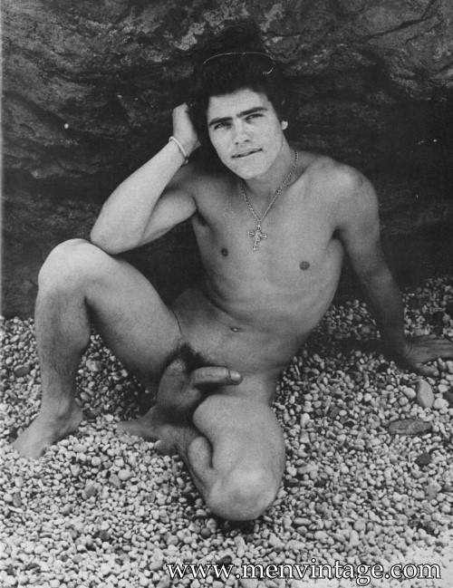 muscle male athletes naked in vintga male erotica