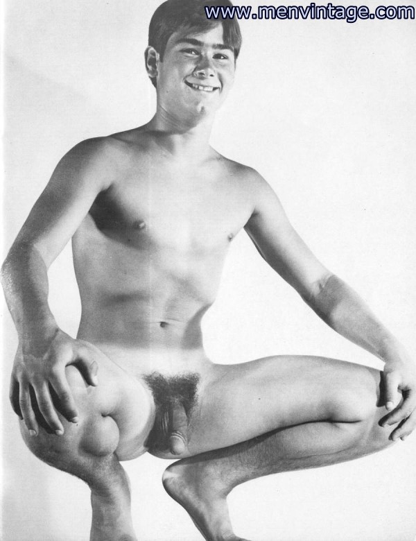 Hot nude boy in sexy pose